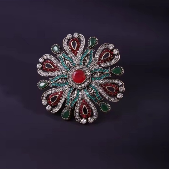 Anthropologie Jewelry - Ethnic Baroque Diamond Crystal Elegant Brooch